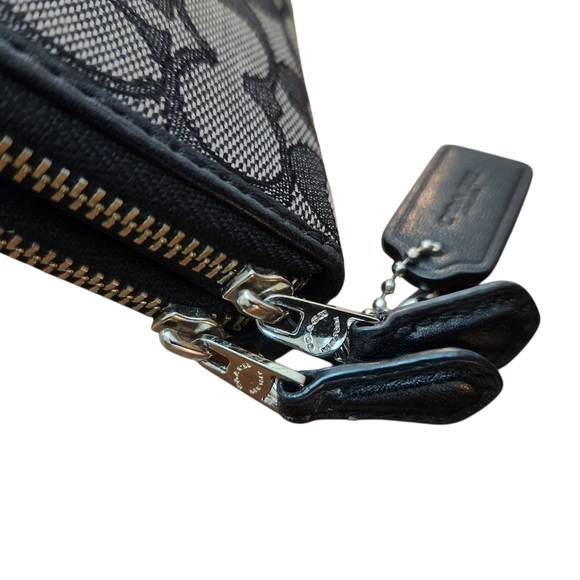 Coach Black and Gray Signature Wallet GUC - Picture 11 of 13
